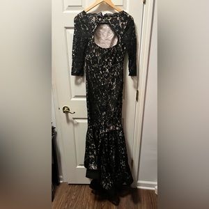 NWT Venues Couture black lace over a nude lining dress w/ train (prom,formal)
